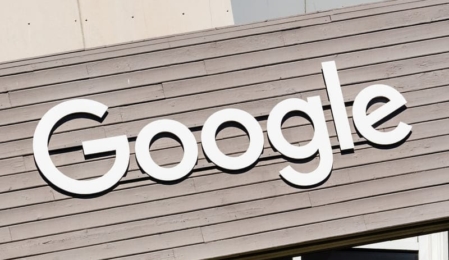 Die französische Datenschutzbehörde CNIL wirft Google eine mangelnde Transparenz vor. Die Folge ist eine Geldstrafe in Höhe von 50 Millionen Euro, welche Google jedoch nicht hinehmen möchte.