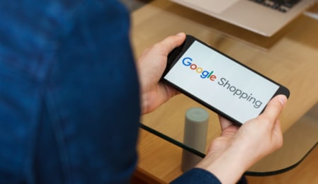 Handy mit Google Shopping