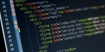 Bildausschnitt eines Computerscreens mit HTML Code