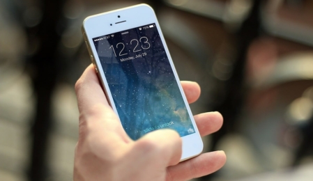Apple verlauft Restbestände von iPhone SE