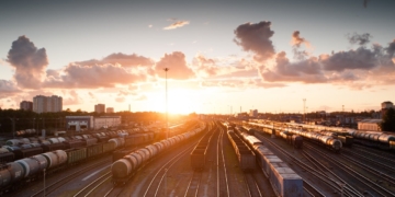 Versand von Paketen per Nahverkehr