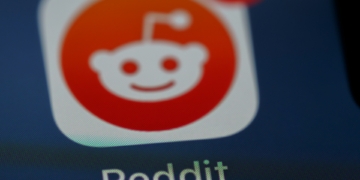 Google und Reddit vereinbaren Partnerschaft