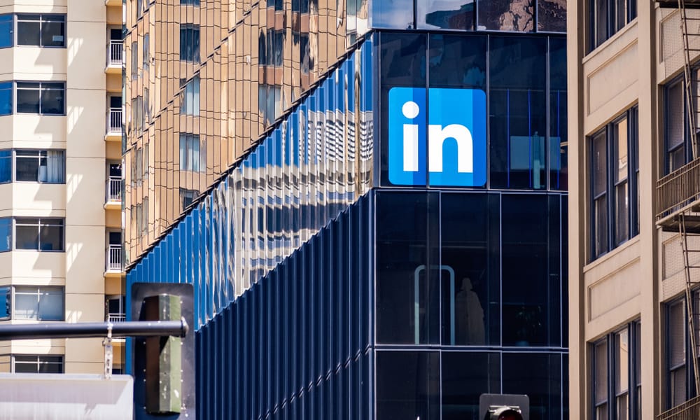 LinkedIn führt einen Produkt-Tab auf Unternehmensseiten ein