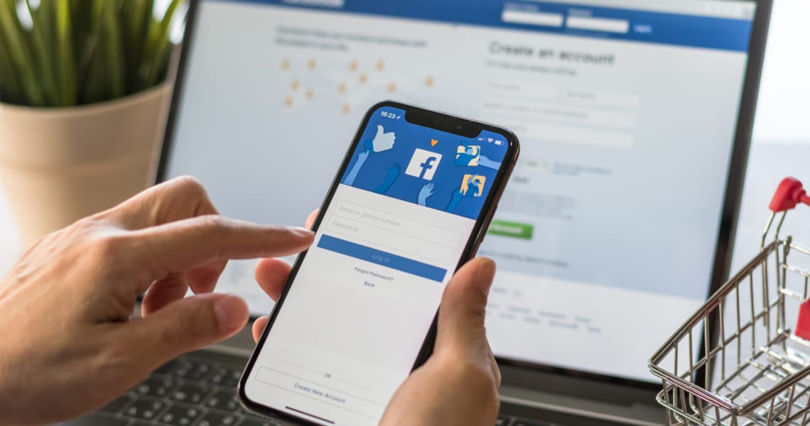 Facebook: Shops-Option für Unternehmen in UK und Kanada verfügbar